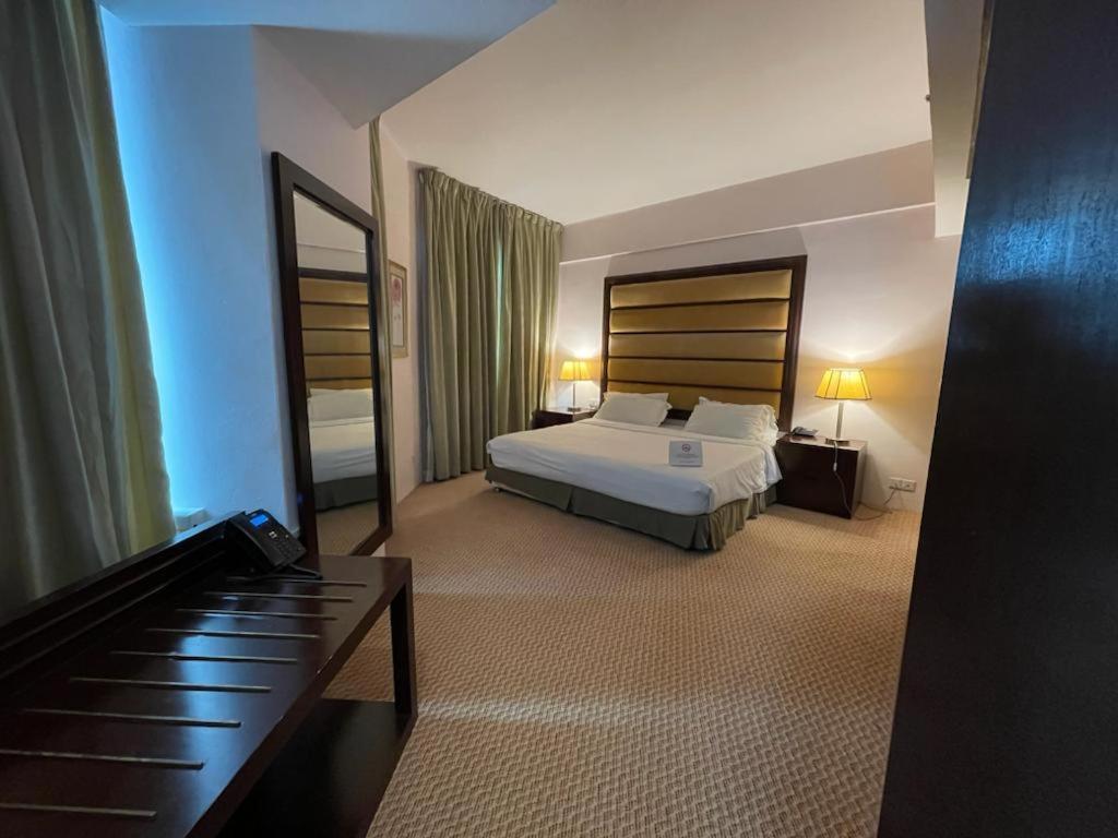 Oriental Crystal Hotel Kajang Dış mekan fotoğraf
