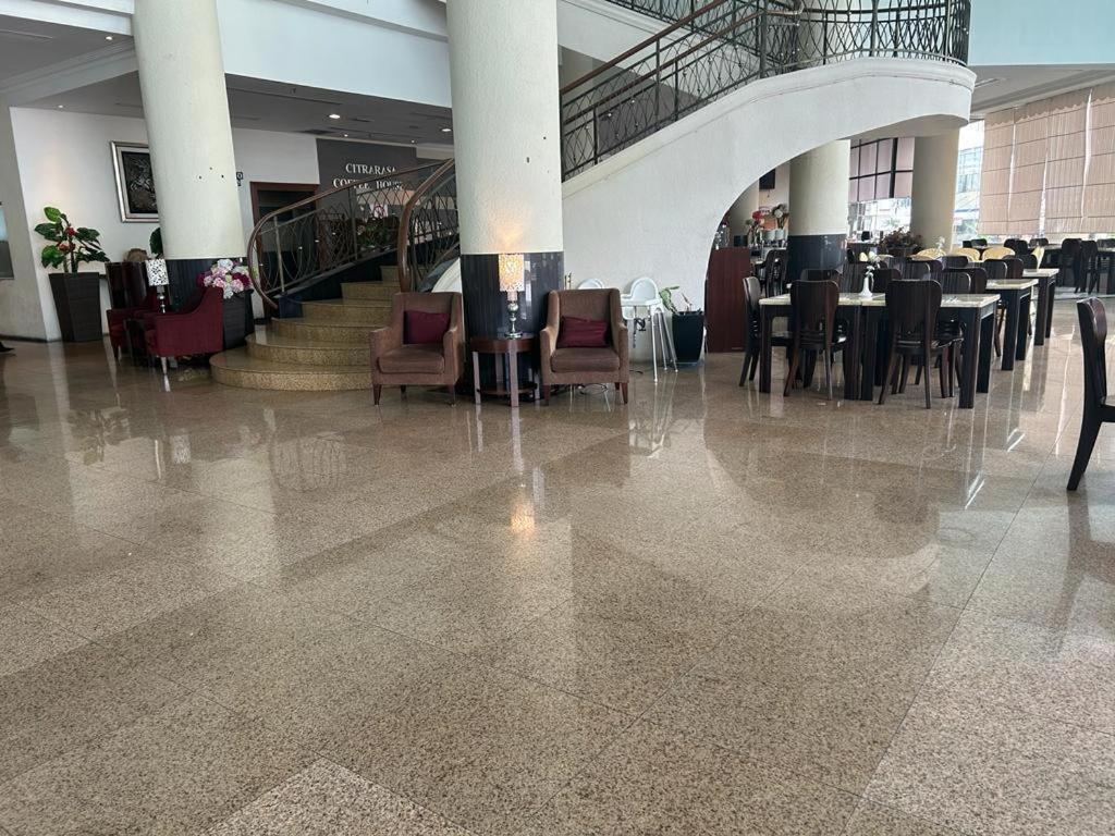 Oriental Crystal Hotel Kajang Dış mekan fotoğraf